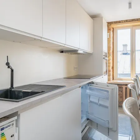 Design 3-bedroom Apartment, 98m2 - Blaumana Street, *