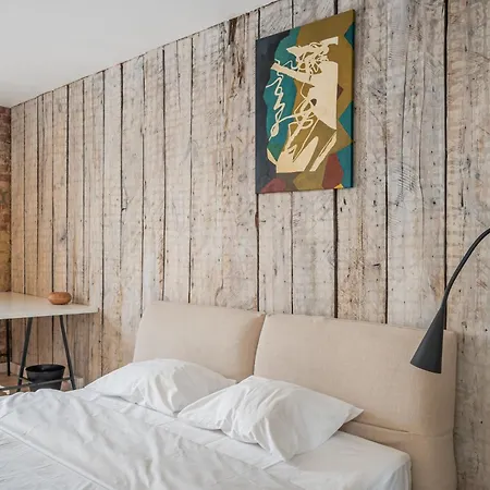 Appartement Design 3-bedroom Apartment, 98m2 - Blaumana Street, *